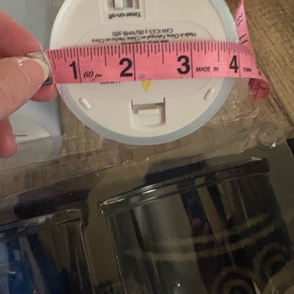 Luminara light blue LED Flameless Candles with Remote and Original Box - Picture 5 of 6